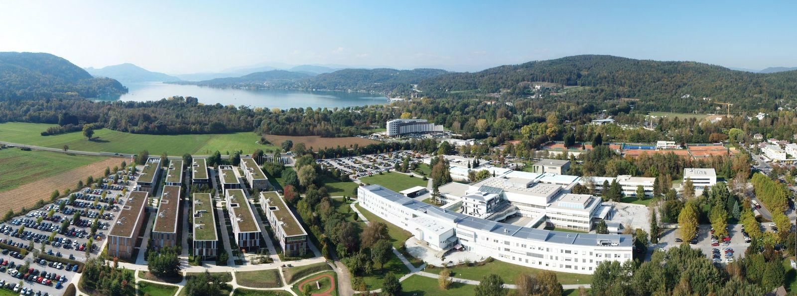 Alpen-Adria-Universität Klagenfurt und der angrenzende Lakeside Science & Technology Park