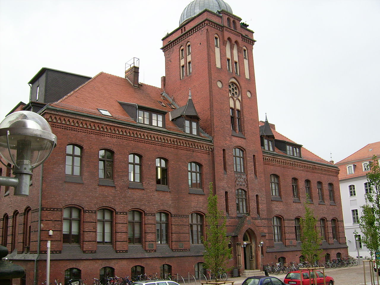 Bild des Physikalischen Instituts in Greifswald (Ernst-Moritz-Arndt-Universität)